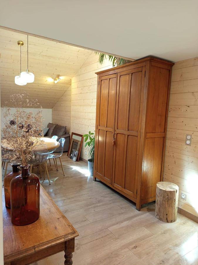 Appartement entier, Two-Bedroom Apartment in Champagnole, Jura Francais