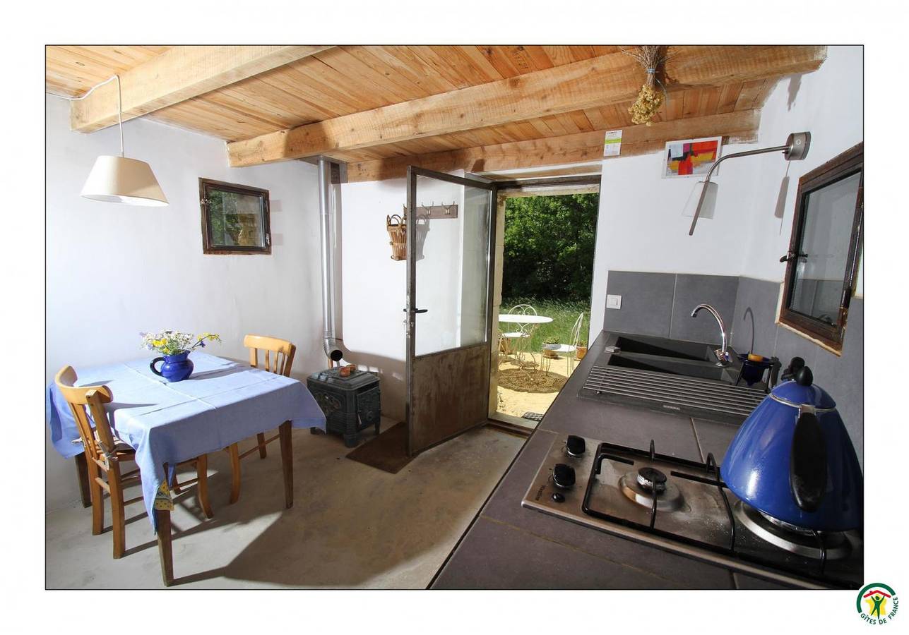 Casa de huéspedes para 2 personas con jardín in Dieulefit, Región de Nyons