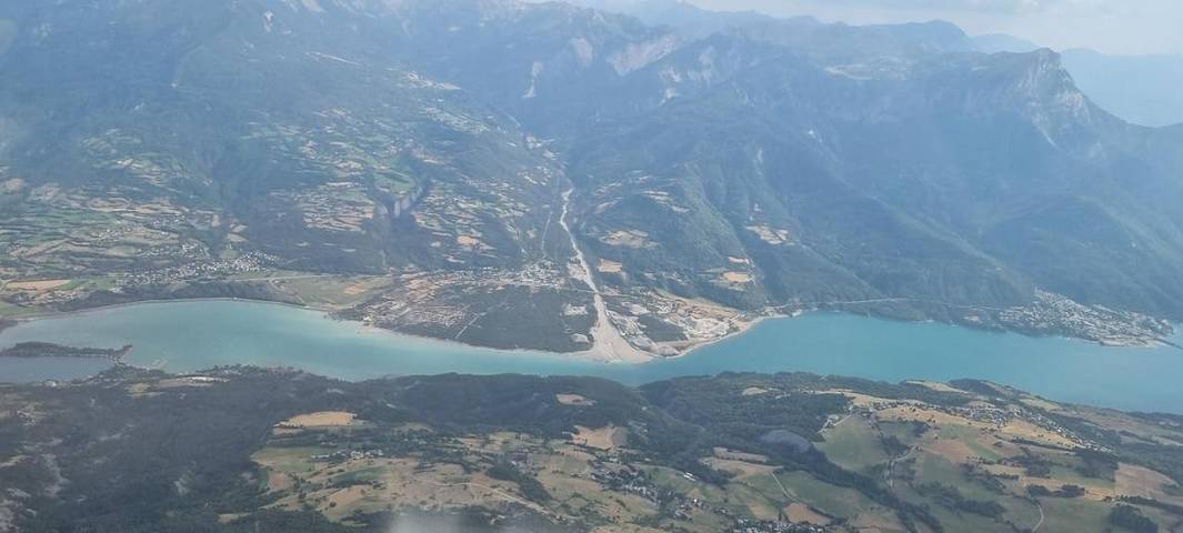 Gîte pour 5 personnes, avec vue ainsi que jardin et vue sur le lac, animaux acceptés à Savines-le-Lac - 2