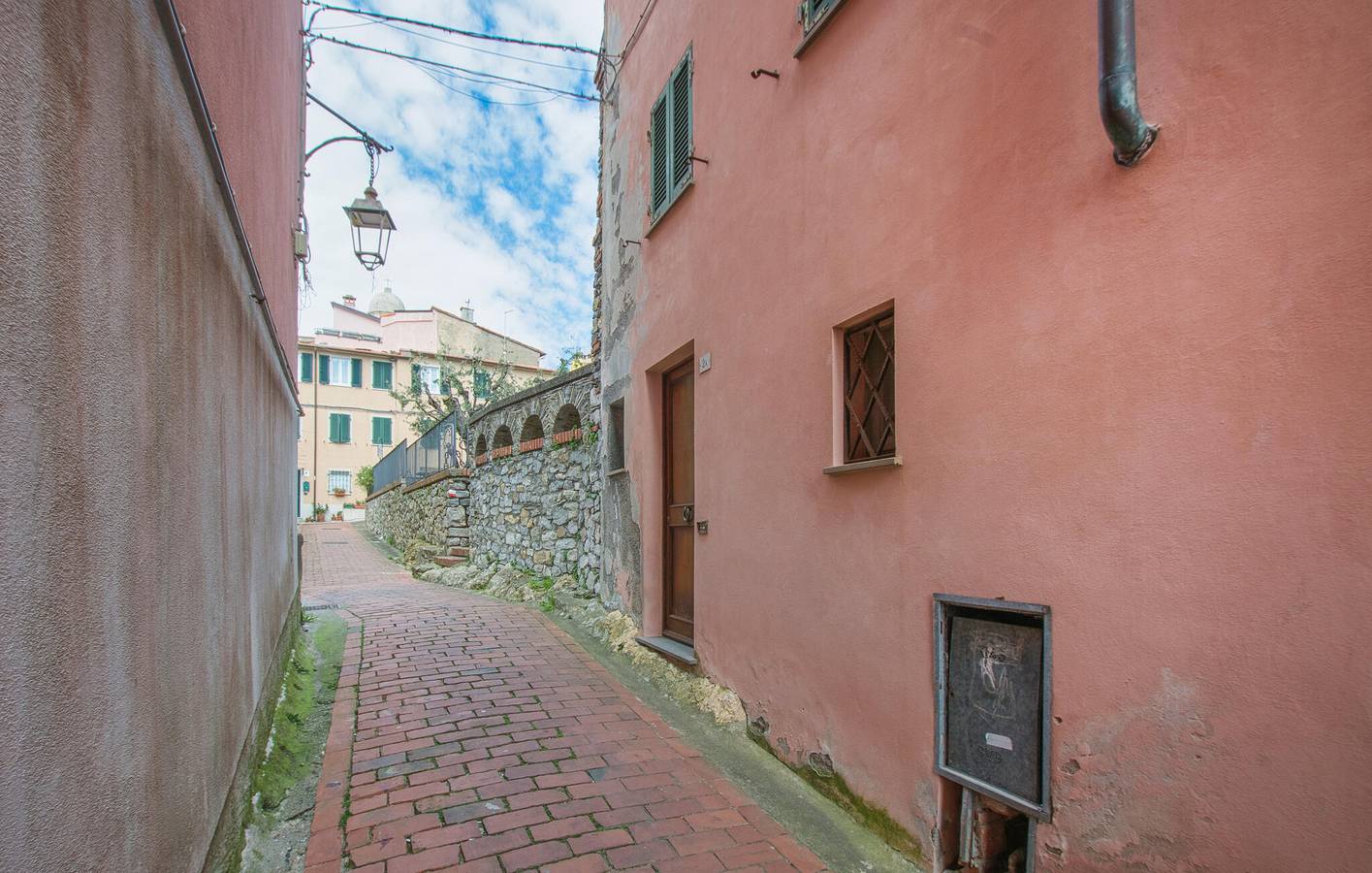 Gemütliches Strandapartment mit Parkplatz & WiFi in Montemarcello, Ameglia Gemeinde