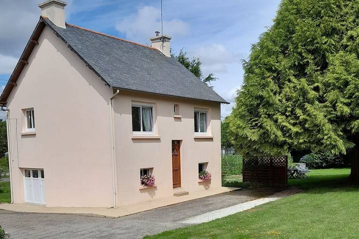 Gîte pour 4 personnes, avec jardin et terrasse à Saint-Mayeux