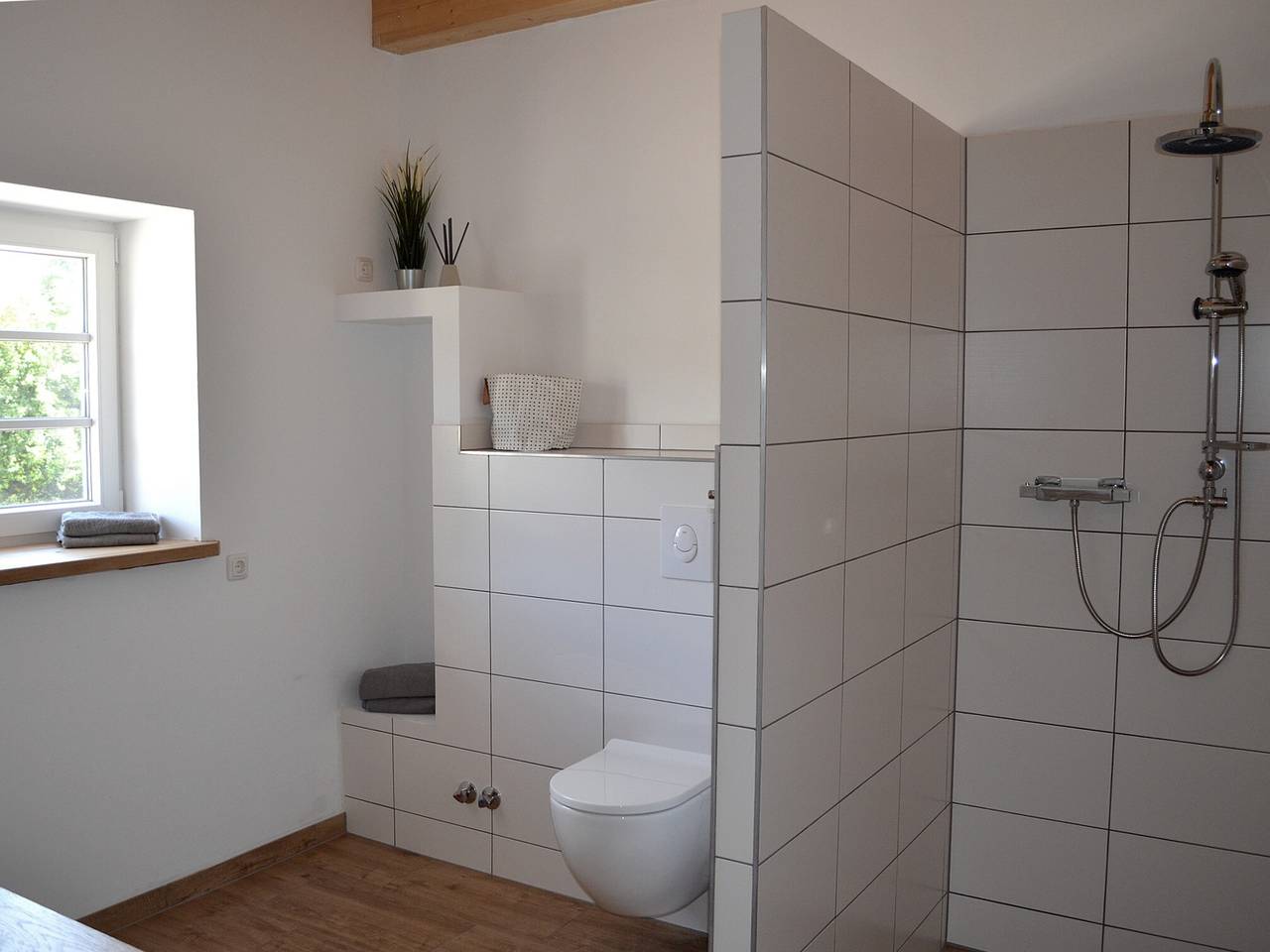Ganze Wohnung, Ferienwohnung 'Jagdhütte' mit privater Terrasse, privatem Garten und Wi-Fi in Heide, Heide und Umgebung