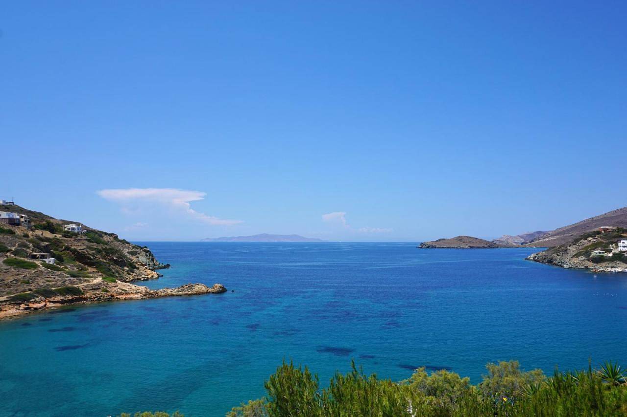 Lotos Beach Home in Syros