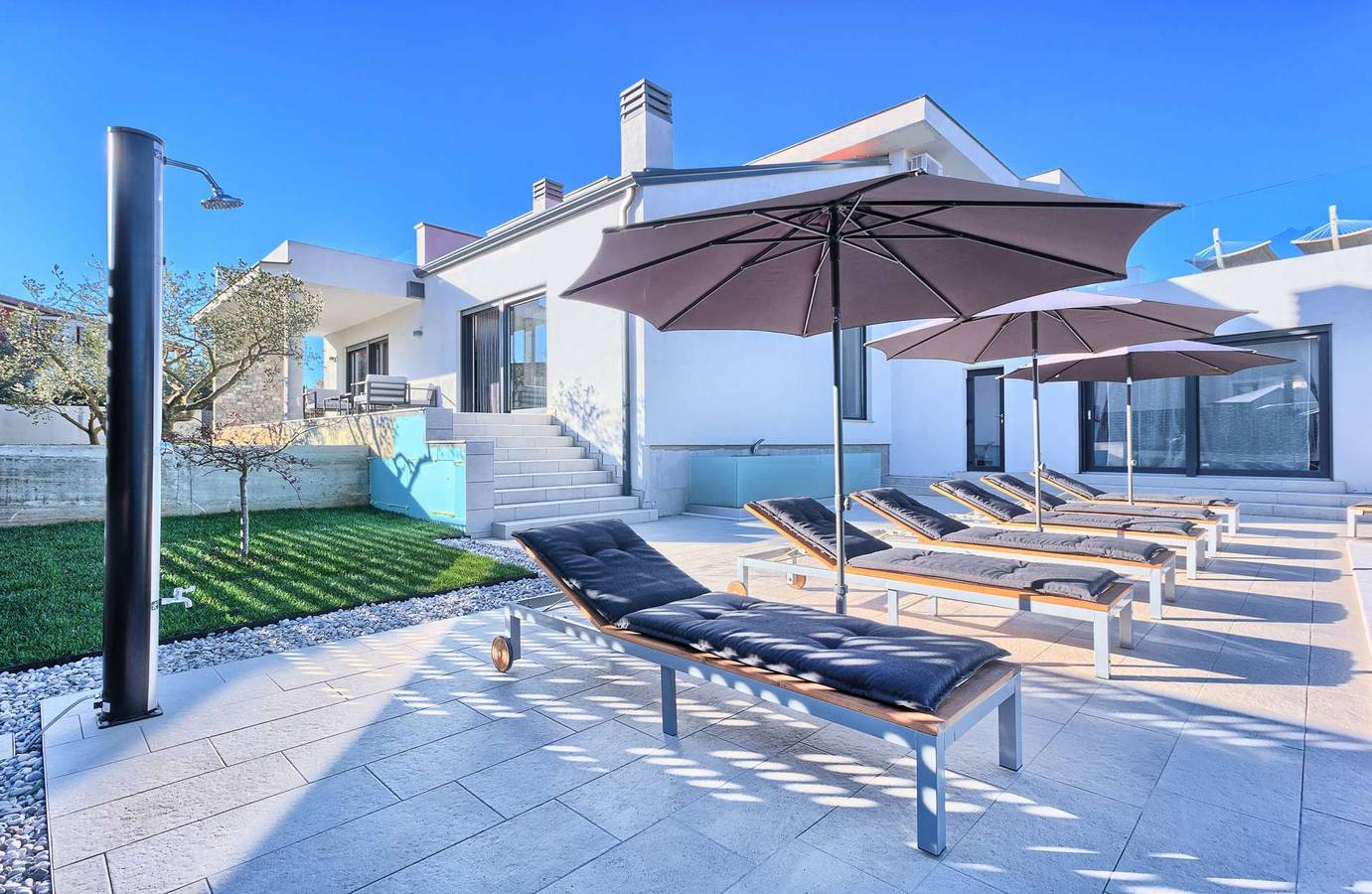 Villa Fortuna - in der historischen Stadt Buje mit 4 Schlafzimmern und einem Pool, nahe dem Strand in Kaštel (Plovanija), Buje