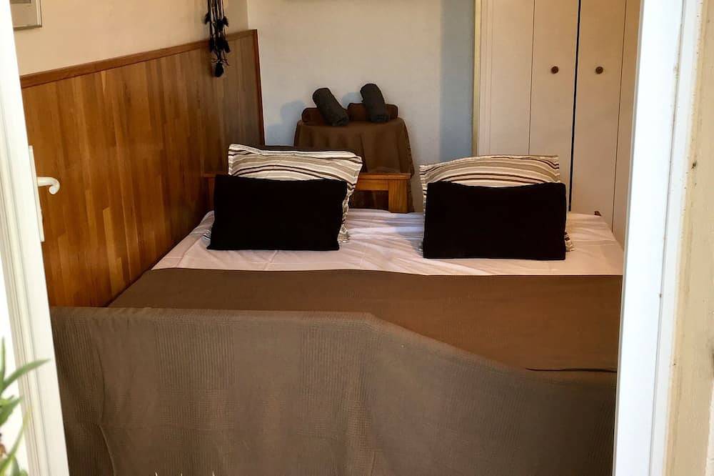 Appartement entier, Appt T3 situé au rez-de-chaussée d’une villa,  à louer à Sausset les Pins in Sausset-les-Pins, Côte méditerranéenne (France)