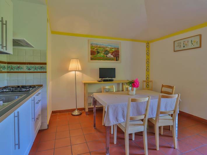 Location de vacances pour 6 personnes, avec piscine et balcon à Pistoia - 4