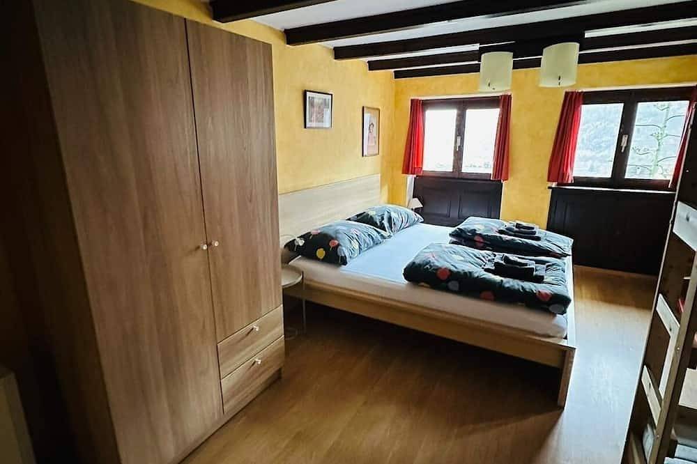 Ferienhaus für 6 Gäste mit 120m² in Cavigliano in Terre di Pedemonte, Tessiner Alpen
