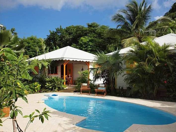 Bungalow pour 3 personnes, avec jardin et piscine