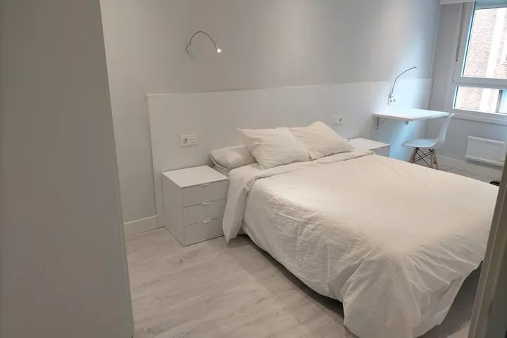 Apartamento de vacaciones para 5 personas, con balcón y piscina - 1
