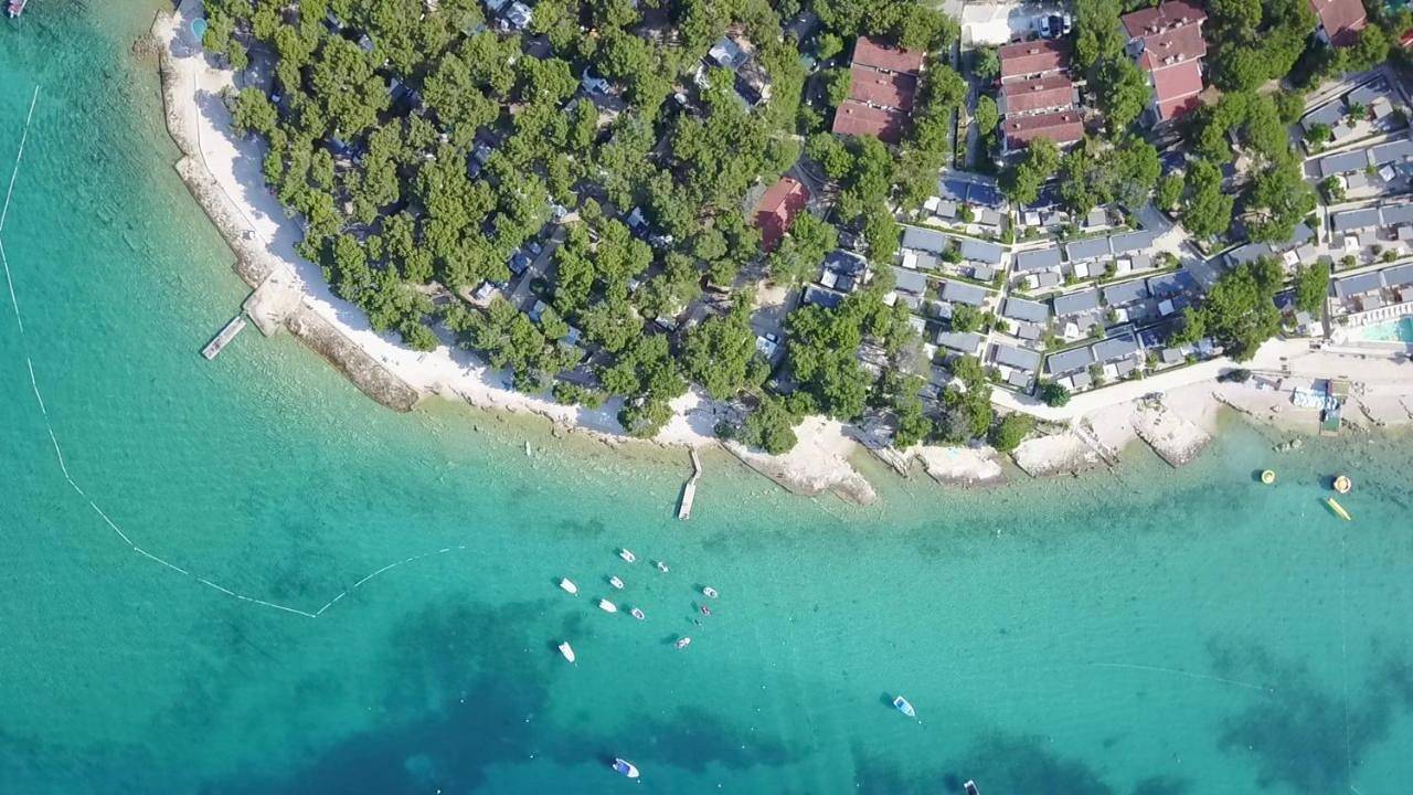 Ganze Wohnung, Kozarica Apartments in Ciuleanu-Veres Beach, Pakostane