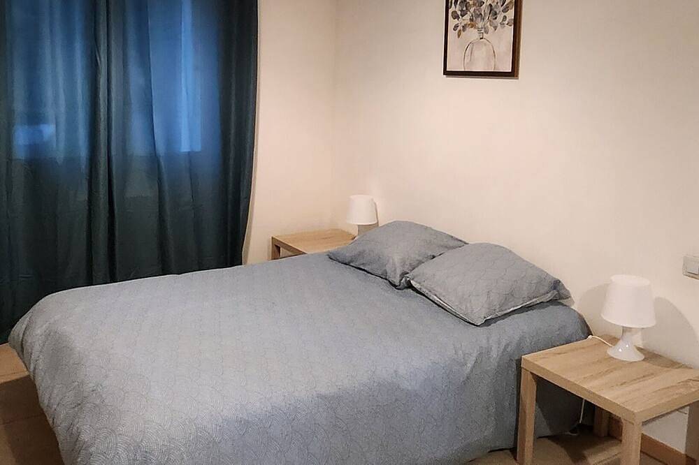 Maisonette Provencale in Le Thor, Vaucluse