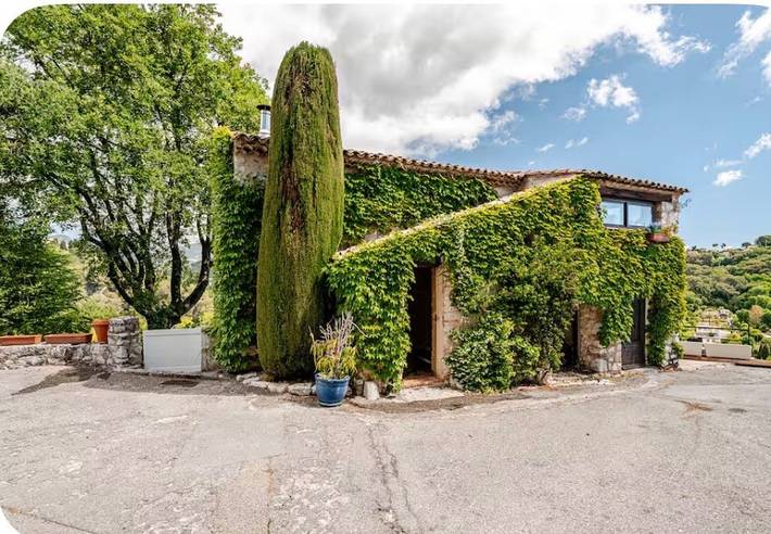 Charmante Villa mit Pool in Saint-Paul-de-Vence in Saint-Paul-de-Vence, Mittelmeerküste (Frankreich)