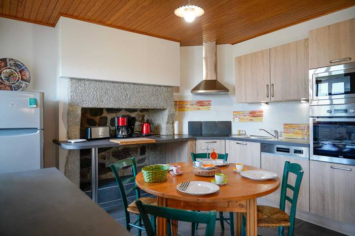 Gîte pour 6 personnes, avec jardin à Le Malzieu-Forain - 2