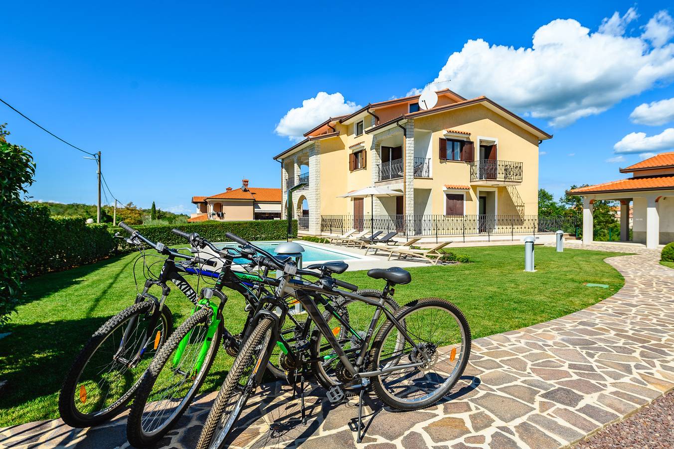 Ganze Wohnung, Premium Apartment Silvia with pool in Vizinada, Zentralistrien