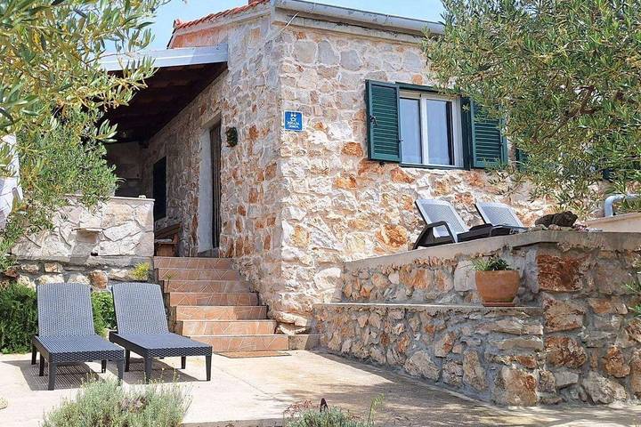 Ferienhaus für 5 Personen, mit Balkon/Terrasse auf Pasman
