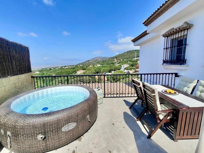 Appartement de vacances pour 4 personnes, avec terrasse et jacuzzi