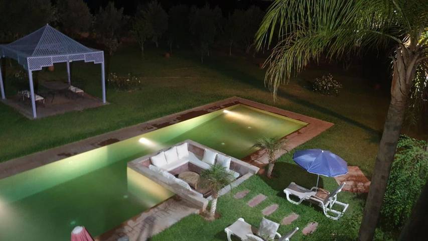 Villa für 10 Personen, mit Ausblick und Garten sowie Kinderpool und Pool, mit Haustier - 1