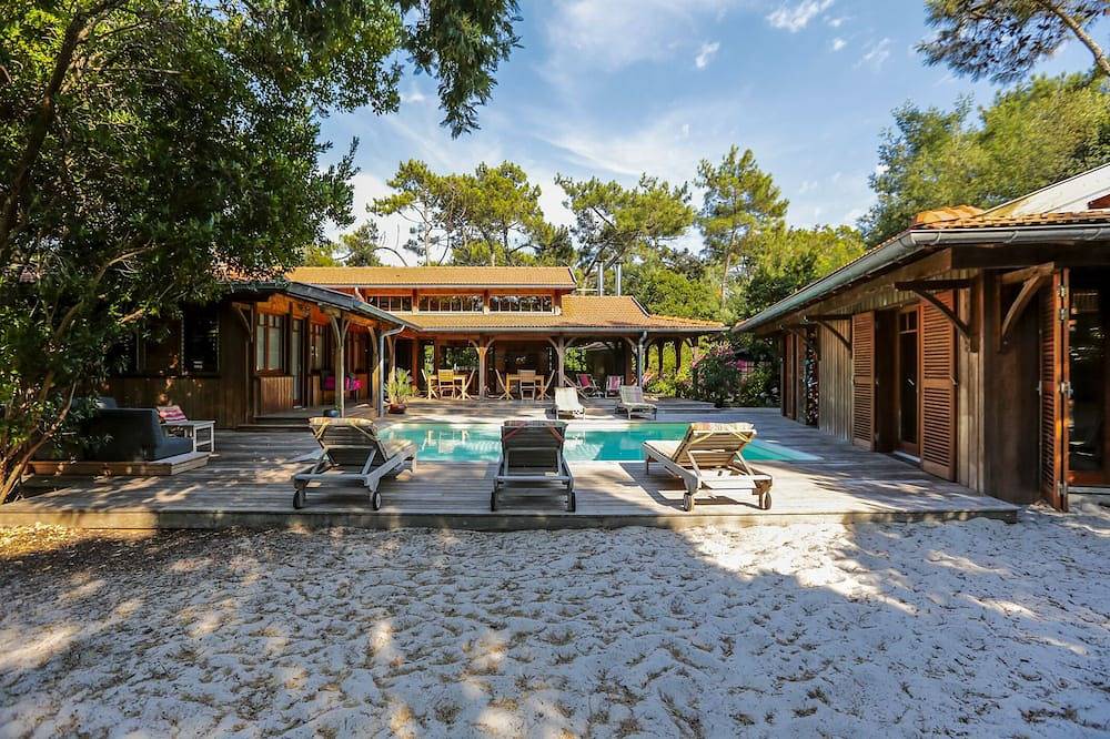 Charming house in Cap Ferret with private pool in a haven of peace in Lège-Cap-Ferret, Arcachon region