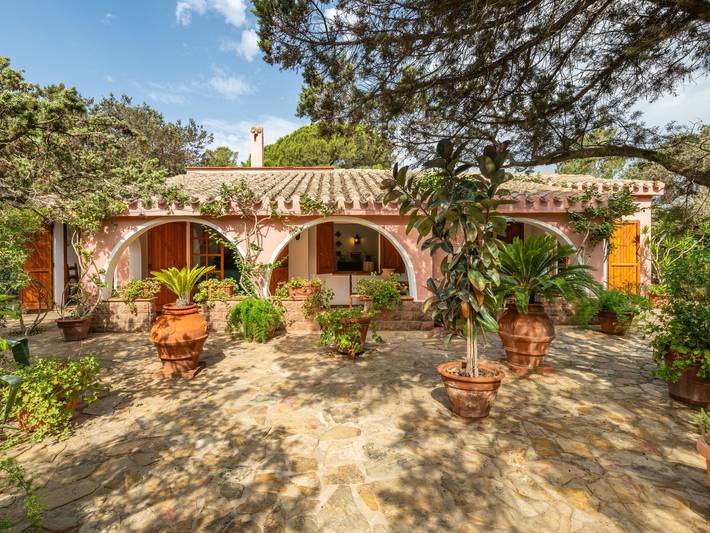 Ferienhaus für 8 Personen, mit Terrasse und Garten in Villasimius