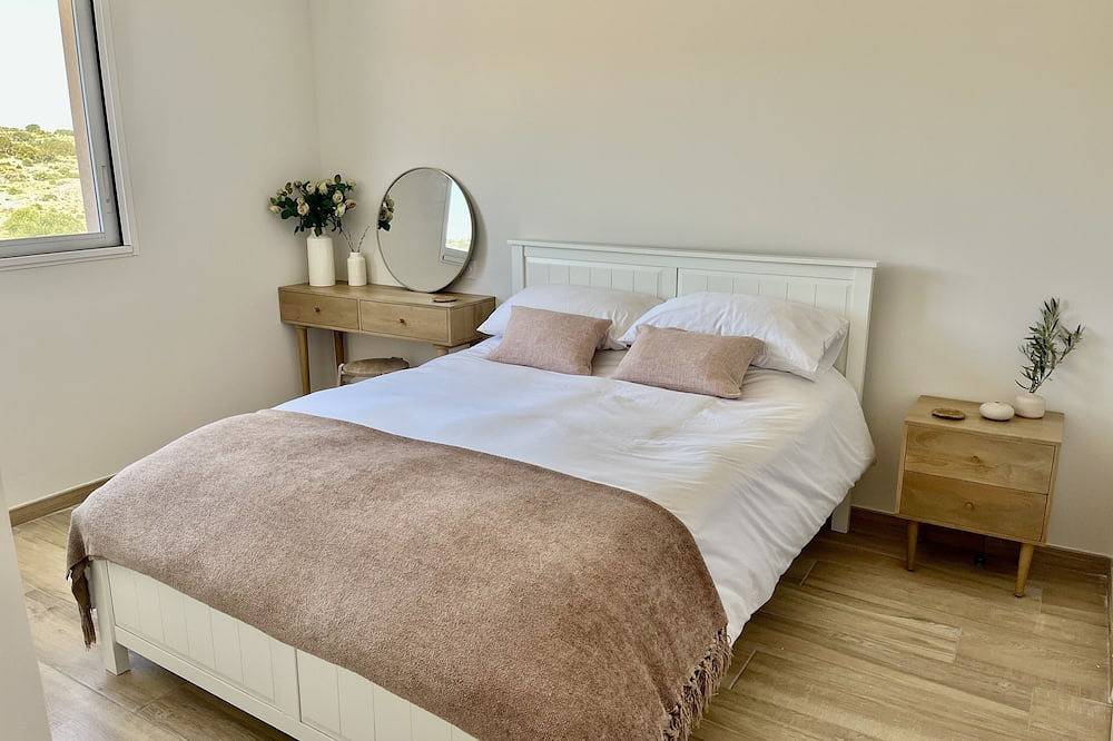 5* Villa, Sea View, Heated Pool, Air Con, Wifi, Wine Village in Fitou, Mittelmeerküste (Frankreich)