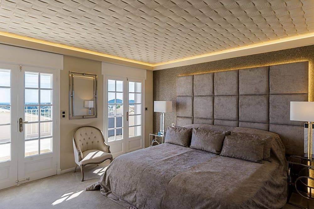 Luxury Villa Sea View Valbonne in Valbonne, Cannes region