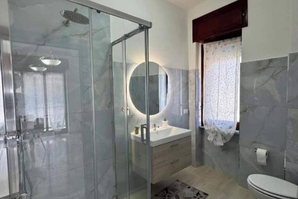 Ganze Wohnung, Casa Gaetano Maiori Amalfi Coast Bright apartment with sea view balcony in Maiori, Amalfiküste