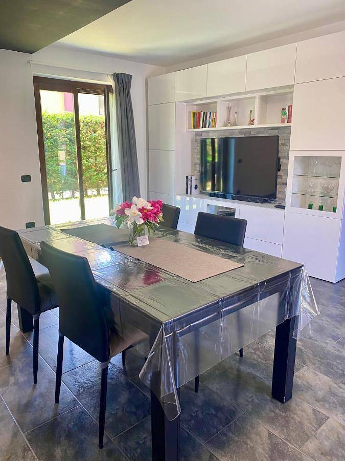 Gîte pour 2 personnes, avec Balcon ainsi que Terrasse et Jardin dans Fénis