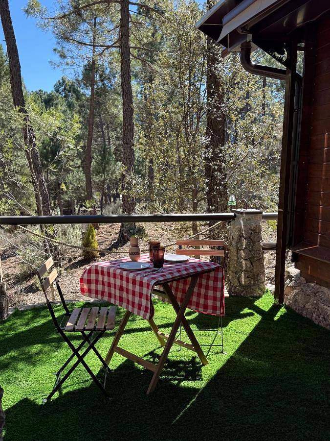 Camping für 4 Personen, mit Balkon und Terrasse sowie Pool und Seeblick in Kastilien-La Mancha