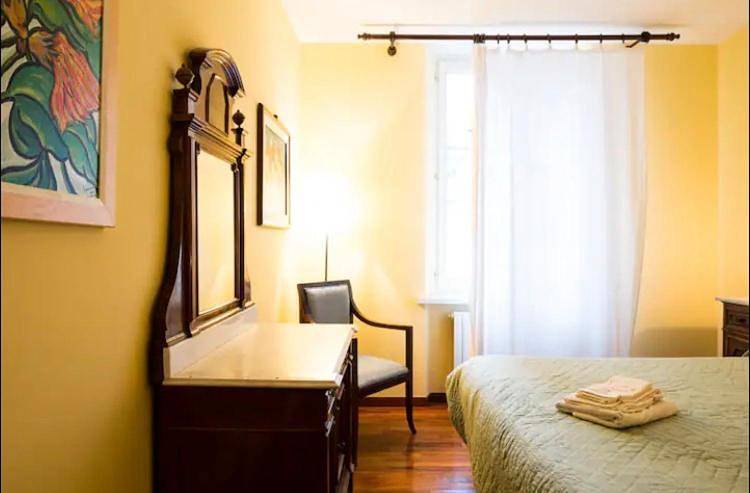 Cozy room in Palazzo Magnalbò in Macerata, Provincie Macerata