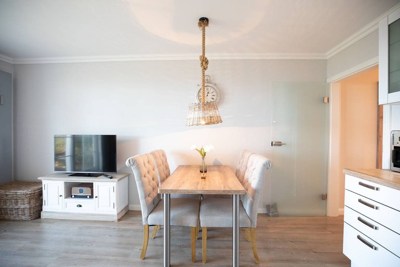 Ganze Wohnung, Direkt am Strand wohnen – traumhafte Ferienunterkunft mit Meerblick in Haffkrug, Ostholstein