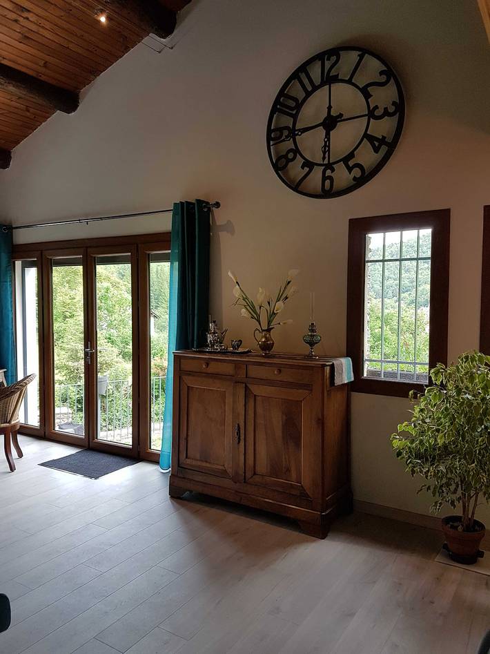 Gîte pour 7 personnes, avec jardin ainsi que jacuzzi et terrasse à Bagnols-les-Bains - 4