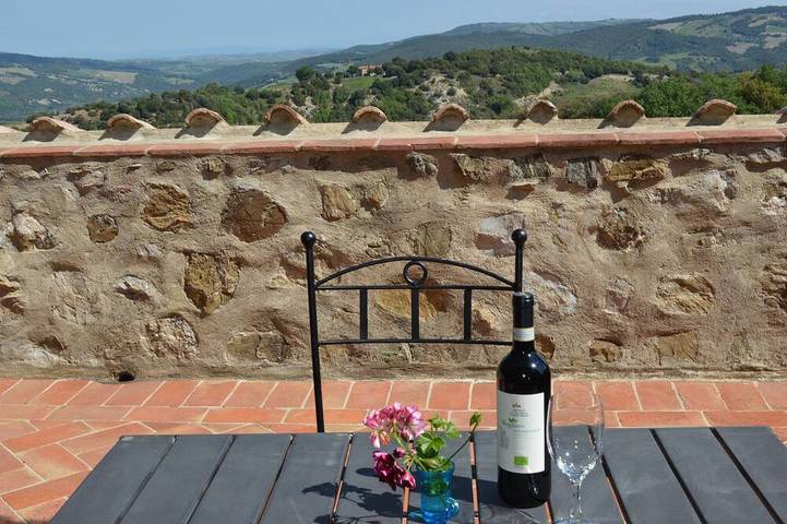Agriturismo per 3 persone, con giardino in Seggiano