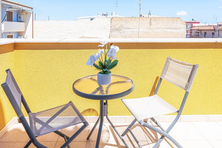 Appartement entier, Appartement de vacances "San Martino Sofia" avec terrasse privée, balcon et Wi-Fi in Cassibile, Syracuse