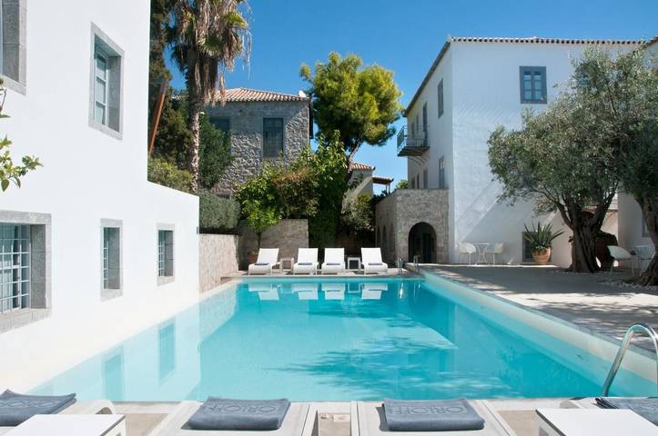 Location de vacances pour 2 personnes, avec piscine et jardin dans Spetses - 4