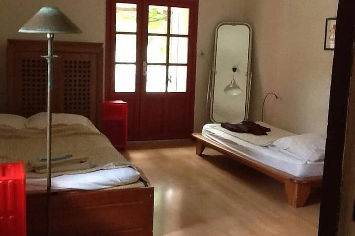 Location de vacances pour 8 personnes, avec terrasse ainsi que jardin et piscine à Dieulefit - 4