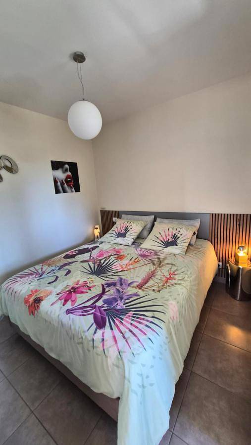 Location de vacances pour 4 personnes, avec vue et jardin à Échiré - 2