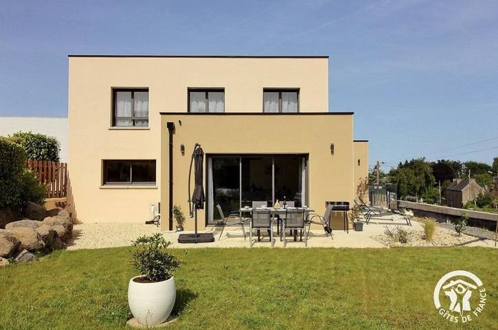 Gîte pour 6 personnes, avec Terrasse et Jardin