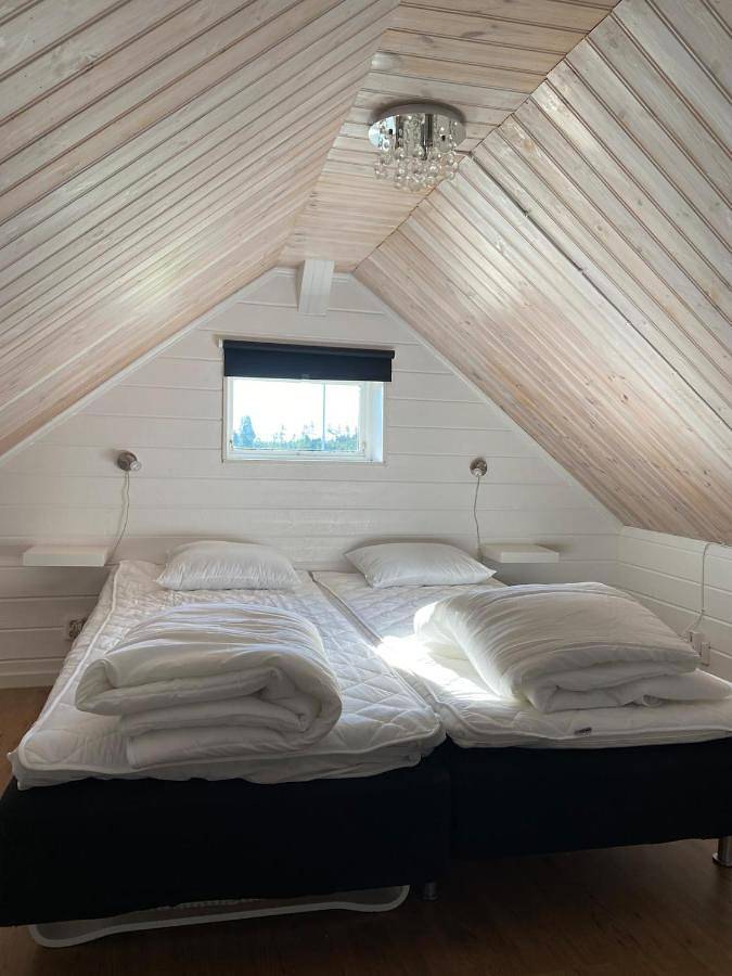 Ferienhaus für 4 Personen, mit Terrasse und Garten in Hjo - 4