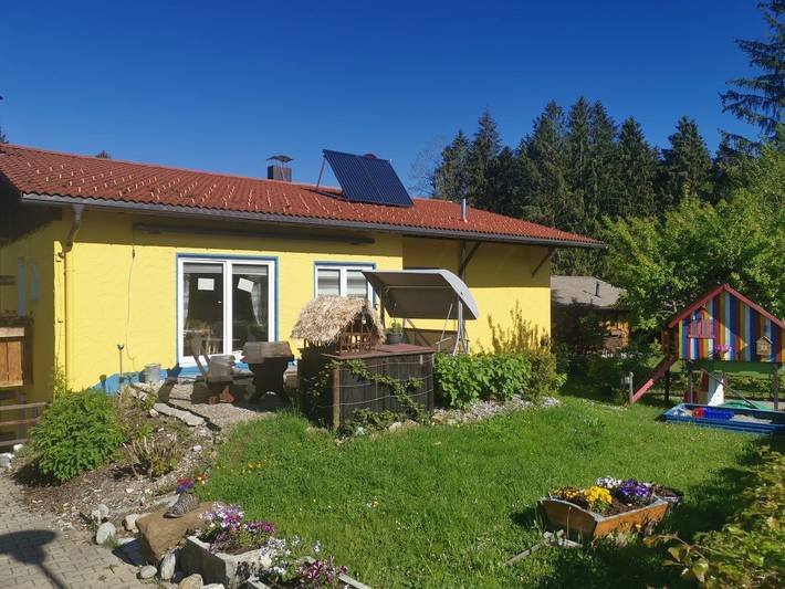 Ferienwohnung für 6 Personen, mit Balkon und Balkon/Terrasse sowie Terrasse und Garten in Oberreute