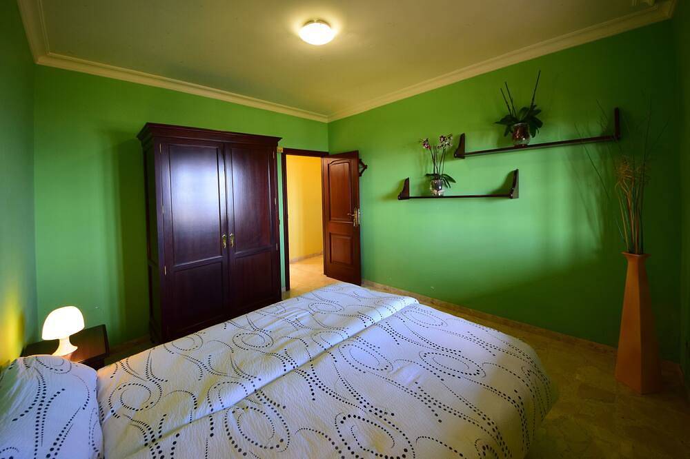 Vivienda vacacional con piscina privada y barbacoa, Wifi , vistas al Teide y mar in Las Dehesas, Puerto de la Cruz