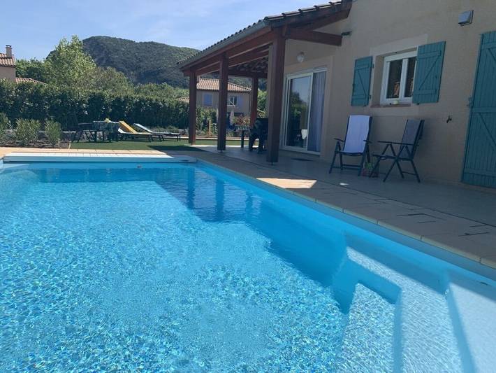 Villa pour 8 personnes, avec jardin ainsi que piscine et balcon à Vallon-Pont-d'Arc - 3