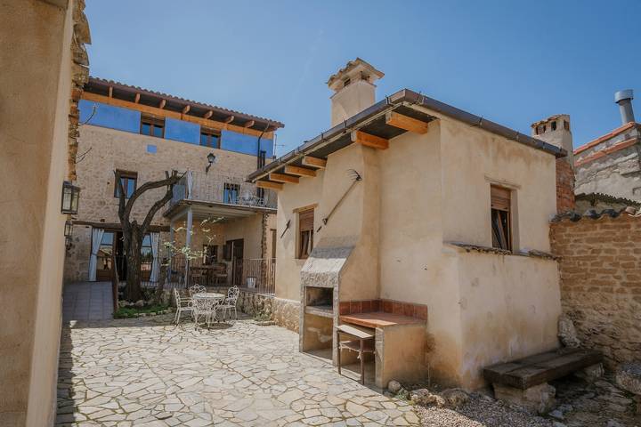 Chalet para 26 personas, con Balcón y Jardín en Provincia de Burgos