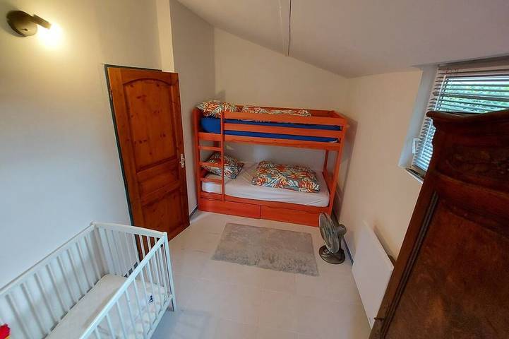 Gîte pour 8 personnes, avec jardin à Woignarue - 4