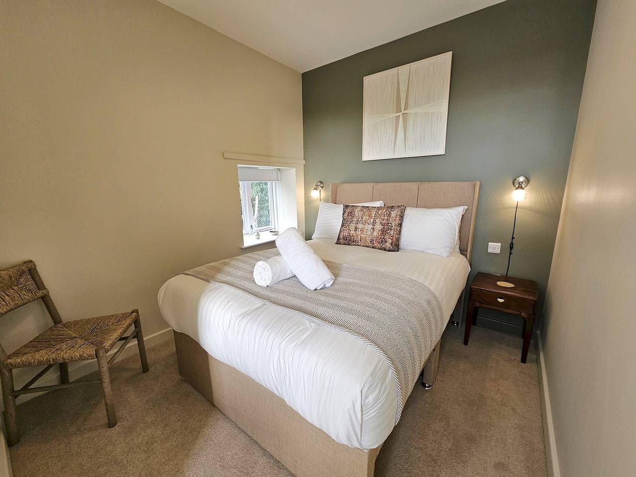 Entire apartment, Contemporary first-floor apartment close to town - Pass the Keys in Shrewsbury, Shropshire