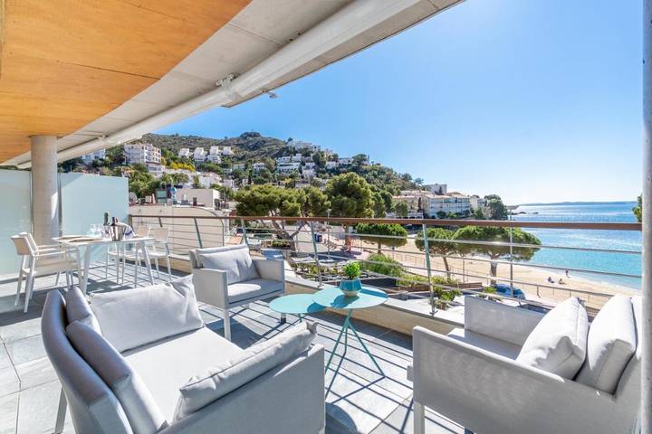 Appartement de vacances pour 4 personnes, avec vue ainsi que terrasse et piscine, animaux acceptés