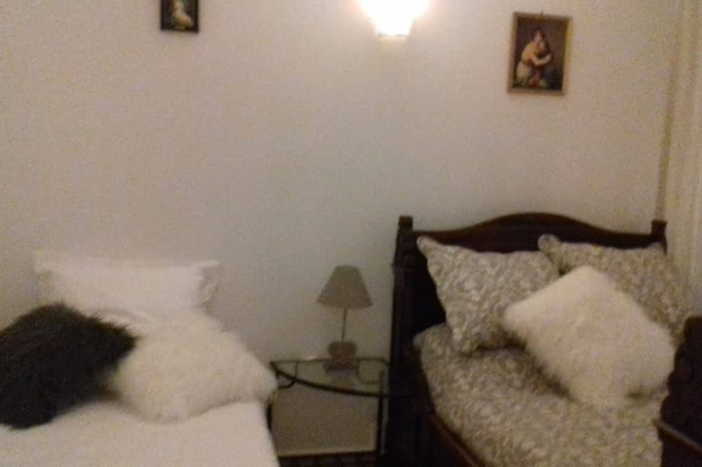 Appartement entier, Petite maison de campagne au coeur des vignes Du in Fronton, Haute-Garonne