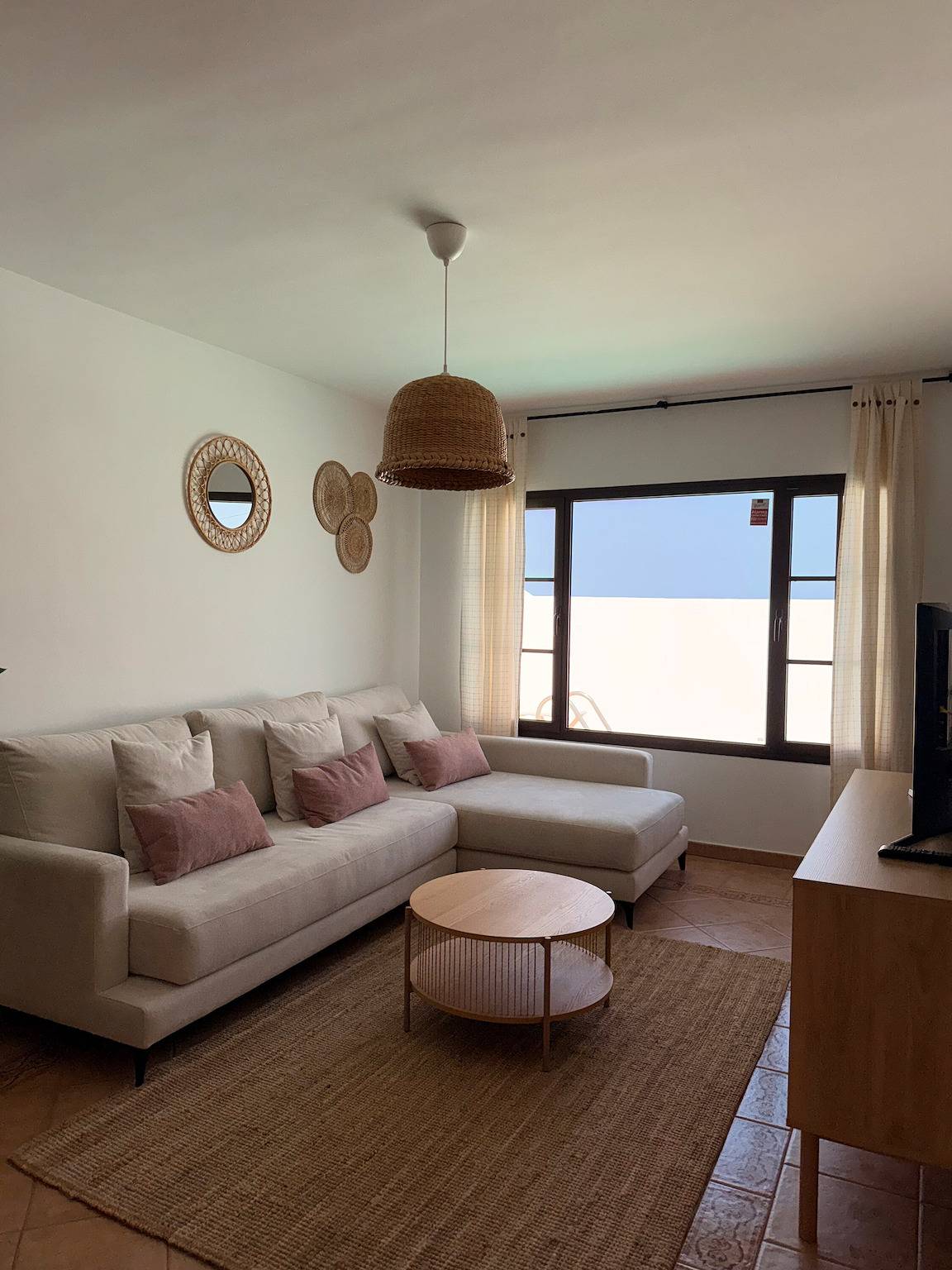 Vacation Home 'Timanfaya' with Sea View, Private Pool and Wi-Fi in Tías, Lanzarote