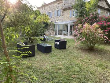 Gîte pour 6 personnes, avec jardin et piscine à Marsanne