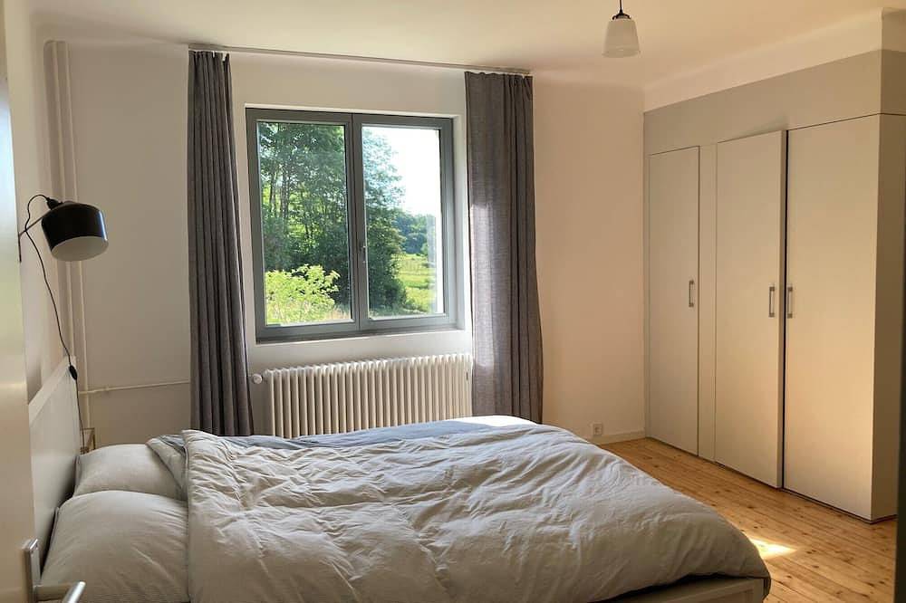 Charmantes fünfziger Jahre Ferienhaus mit Traumblick ins Flußtal in Gerolstein, Vulkaneifel