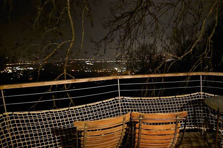 Gîte pour 2 personnes, avec Jacuzzi et Terrasse ainsi que Jardin et Sauna
